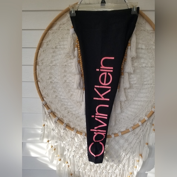 Calvin Klein Performance Black With Pink Logo Leggings Size Medium Worn Once - Picture 2 of 2